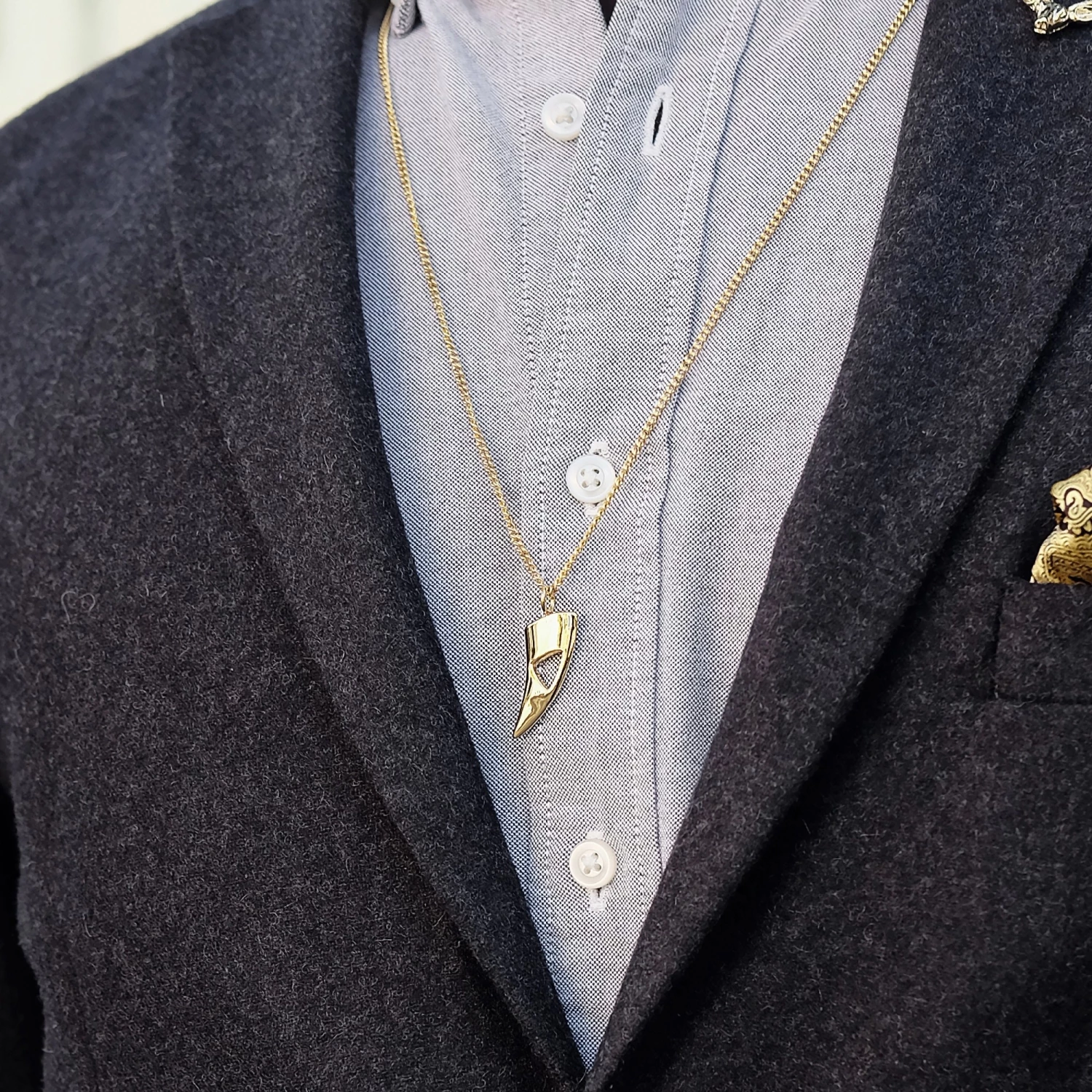 Lucleon Iconic | Gold-Tone Cutout Curb Chain Necklace 7 Lucleon Iconic | Gold-Tone Cutout Curb Chain Necklace - Image 5