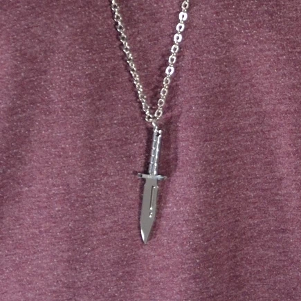 Fort Tempus Silver-Tone Stainless Steel Knife Cable Chain Necklace 6 Fort Tempus Silver-Tone Stainless Steel Knife Cable Chain Necklace - Image 4