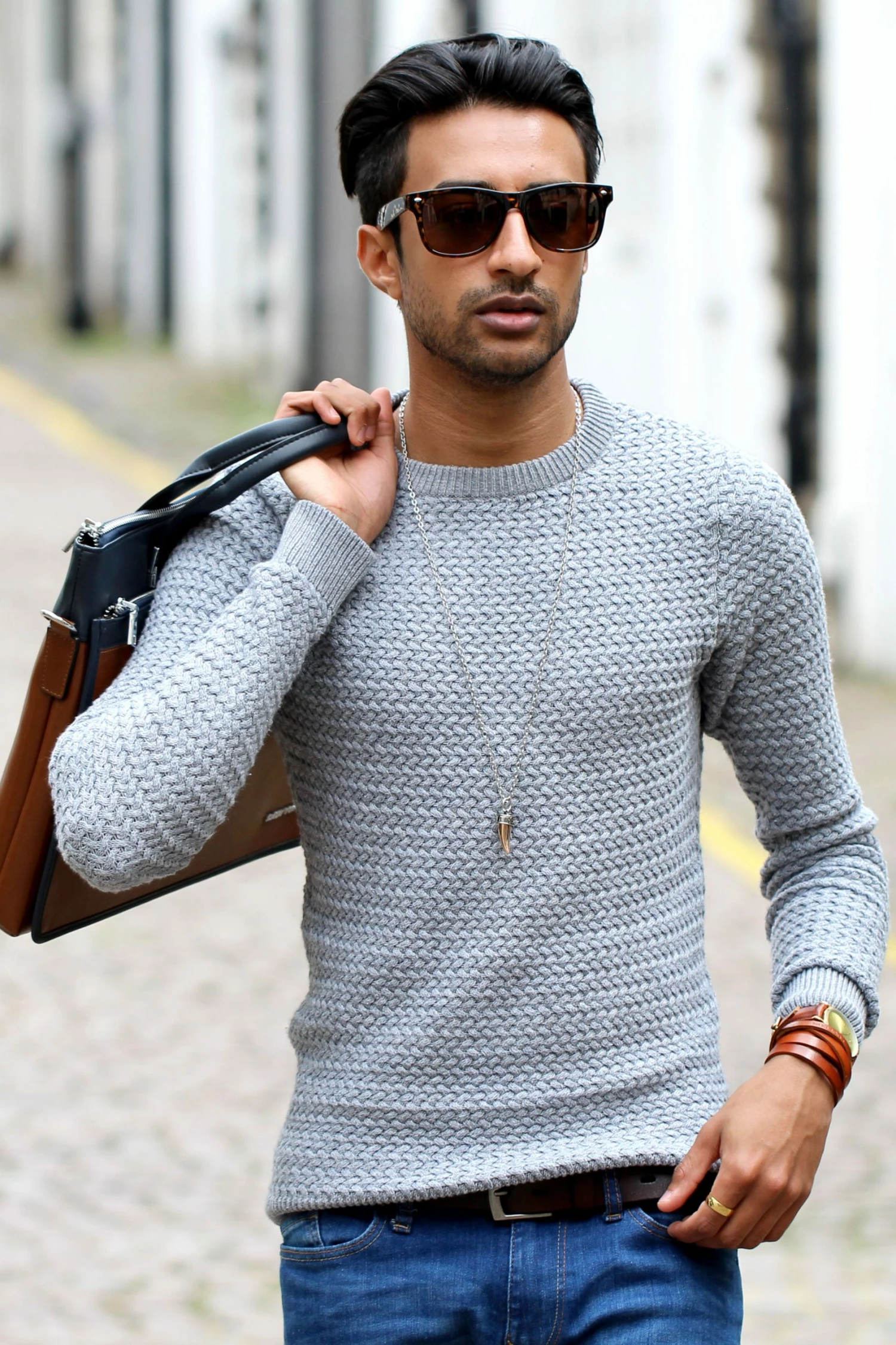 Fort Tempus Silver-Tone Stainless Steel With Gold-Tone Claw Cable Chain Necklace 7 Fort Tempus Silver-Tone Stainless Steel With Gold-Tone Claw Cable Chain Necklace - Image 5