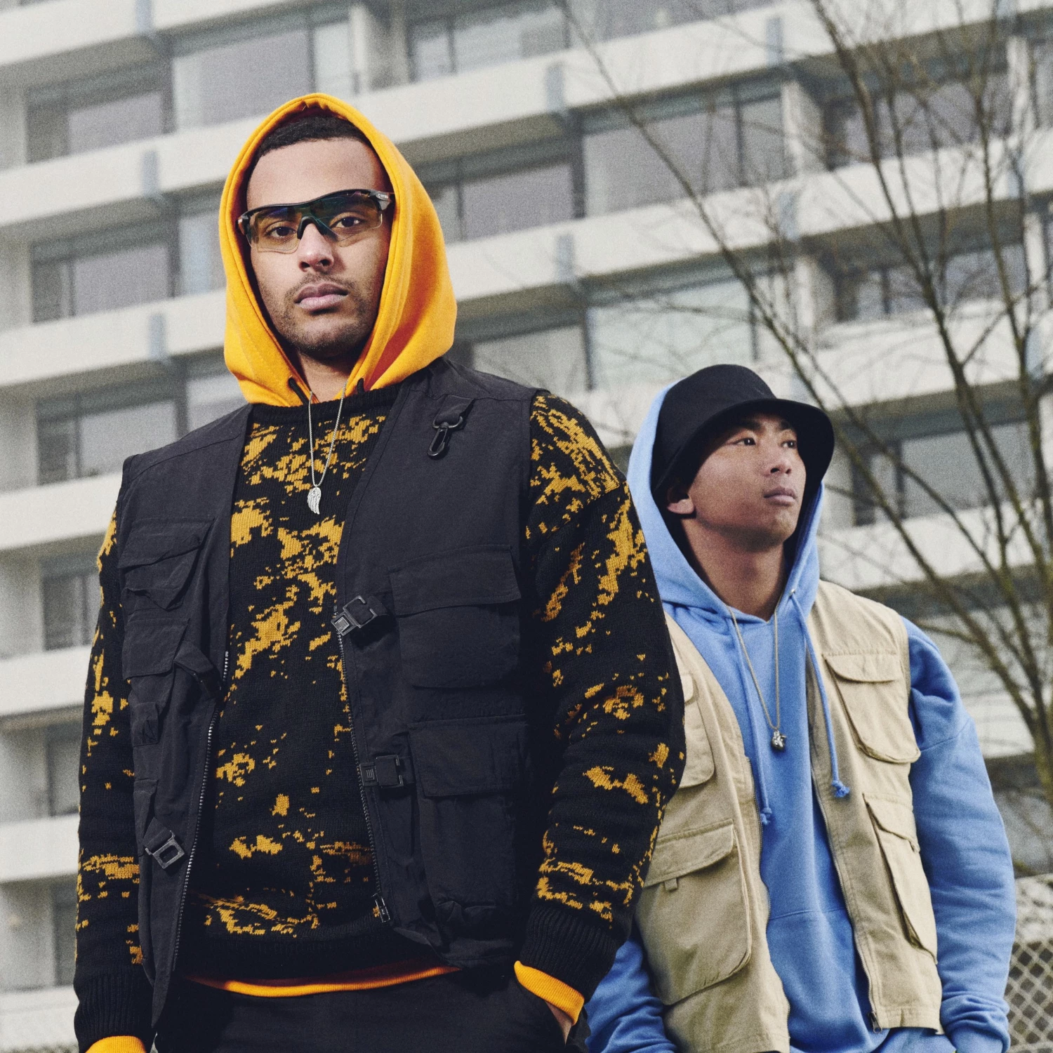 Otsu Egan | Silver-Tone Stainless Steel Feather Wing Box Chain Necklace 5 Otsu Egan | Silver-Tone Stainless Steel Feather Wing Box Chain Necklace - Image 3