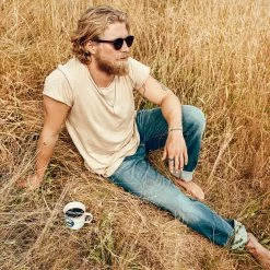 Arkai Atlas | Silver-tone Steel Arrow Pendant Necklace -MEN NECKLACES shop rel atlas drop35 necklace3 tobias stelzner 1x1 4 25859 25812 25872 1