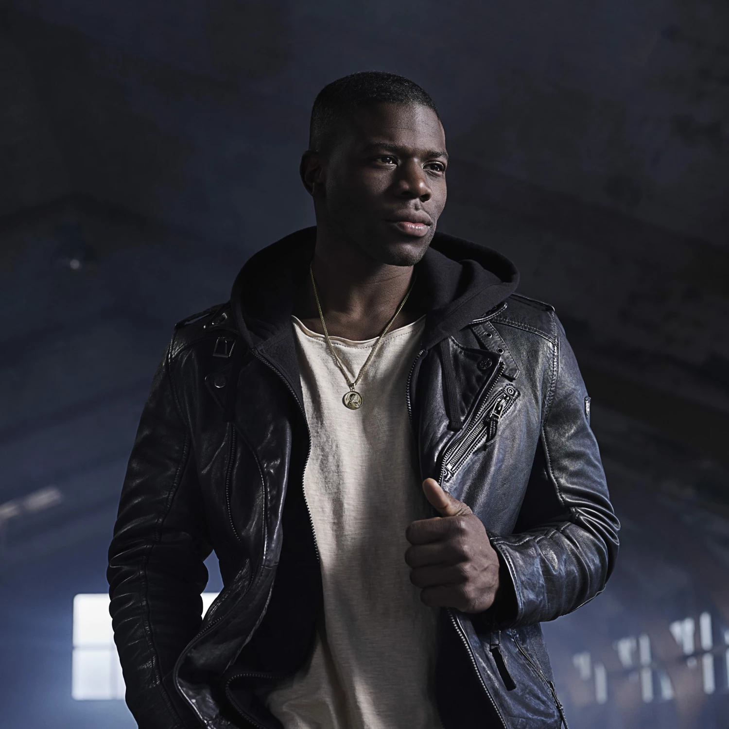 Lucleon Sanctus | Gold-Tone Virgin Mary Wheat Chain Necklace 5 Lucleon Sanctus | Gold-Tone Virgin Mary Wheat Chain Necklace - Image 3