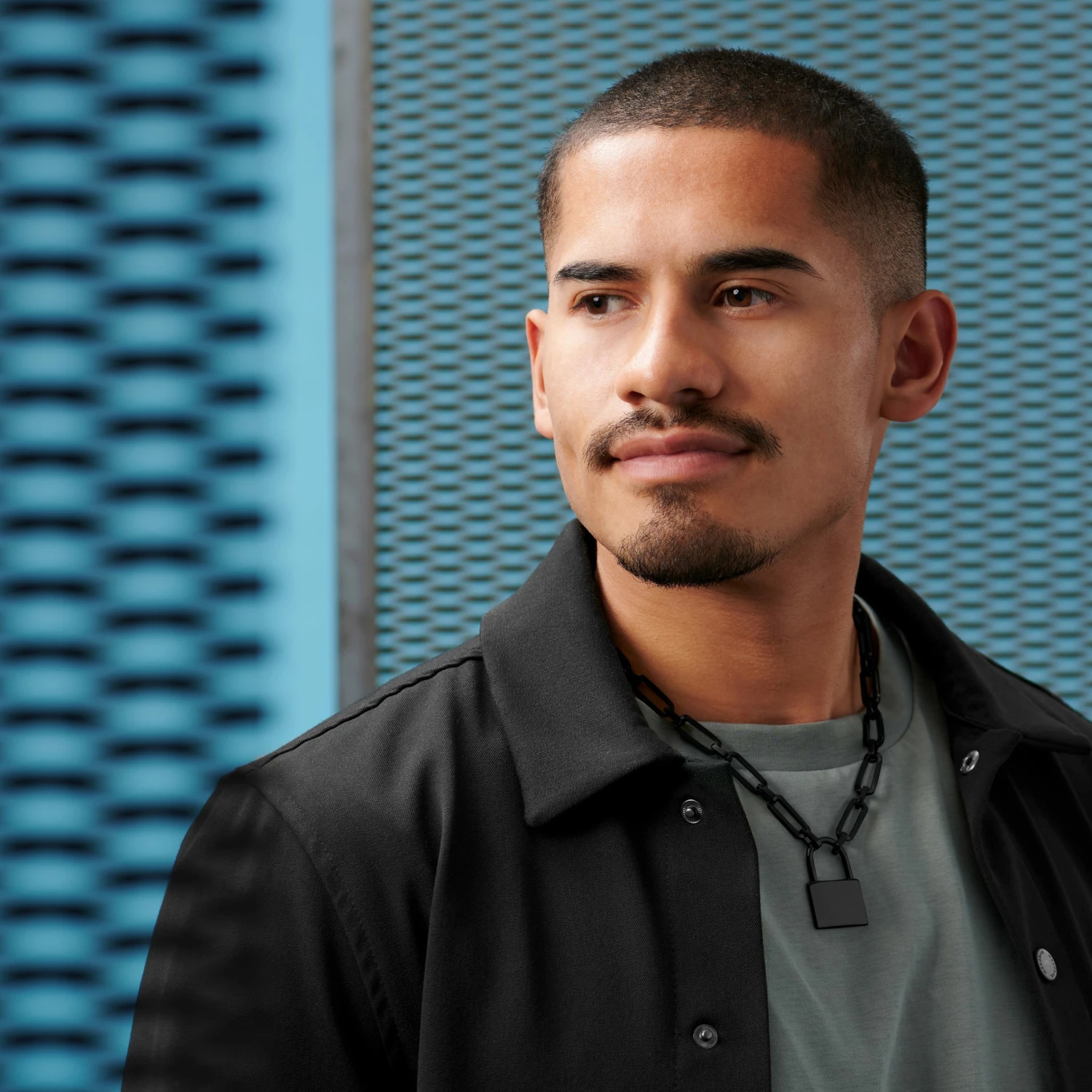 Lucleon Amager | 8 mm Gunmetal Stainless Steel Lock Cable Chain Necklace 7 Lucleon Amager | 8 mm Gunmetal Stainless Steel Lock Cable Chain Necklace - Image 5