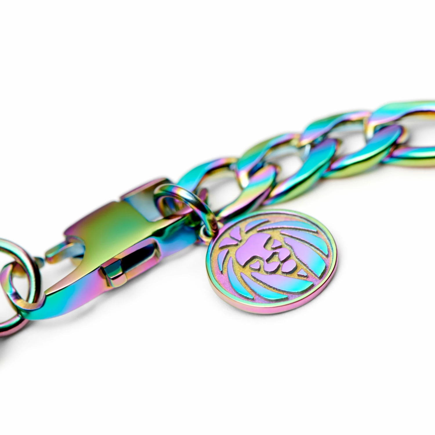 Lucleon Amager | 6 mm Rainbow Stainless Steel Figaro Chain Necklace 5 Lucleon Amager | 6 mm Rainbow Stainless Steel Figaro Chain Necklace - Image 3